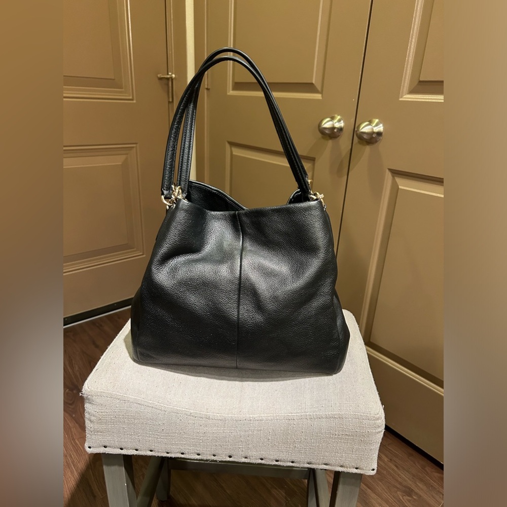 Coach Black Leather Shoulder Bag with Gold Hardware - Picture 5 of 13